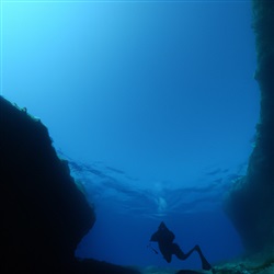 Ontdek de Onderwaterwereld: De Beste Plekken om te Duiken op Gozo