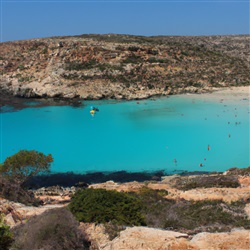 Ontdek het paradijs op aarde: Comino's prachtige stranden en kristalheldere wateren!