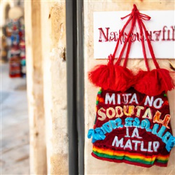 Ontdek traditionele Maltese souvenirs: Tips voor het kopen van authentieke cadeaus